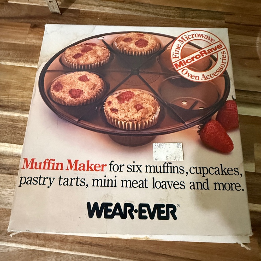 Muffin Maker with Brown Non-Stick Finish
